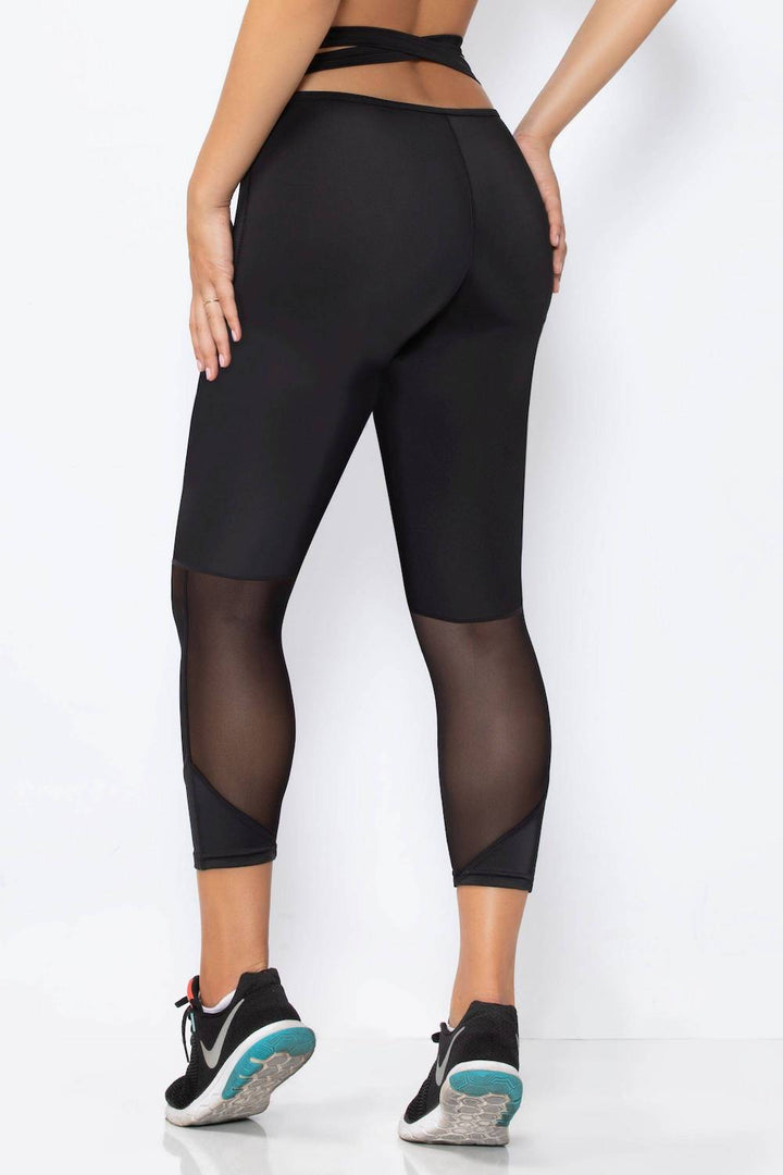STM30152 Microfiber Capri With Mesh Panels And Strappy Back Waistband