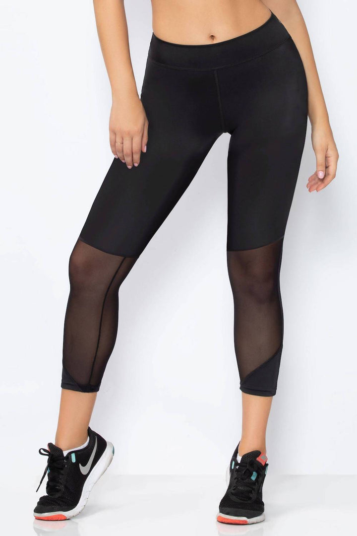 STM30152 Microfiber Capri With Mesh Panels And Strappy Back Waistband