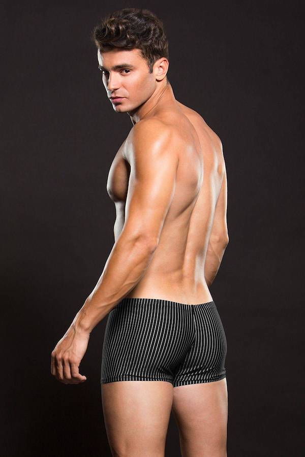 BEV041 Microfiber Boxer White Pinstripe